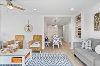 Destin Dolphin by AvantStay 2 Mins Walk To Beach w Pool Large Outdoor Entertaining Area - Destin - 3