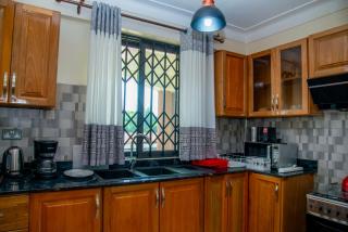 Spring Apartments & Suites - Gulu - 1