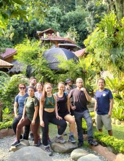 Junia Guesthouse Bukit Lawang - Bukit Lawang - 3