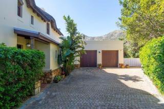 Guinea Fowl House - Good Hope - 4
