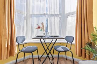 Cosy entire flat 5 min from Citycentre sleeps 4 - Birmingham - 2