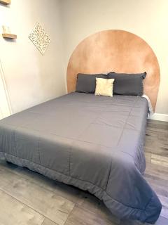 Cute Guest House - Phoenix - 2