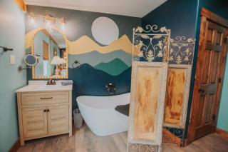 3 King Beds Hot Tub Arcades 5 Baths - 2