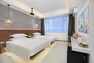 Yangshuo West Street Hotel - Landscape Queen Room - Genting Pool - Surrounded by - 7