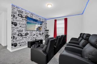 Disney Nearby! Private Pool, Movie Theater & Themed Rooms – Storey Lake Resort! - 6