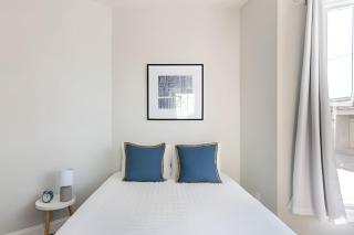 Jennifer's Walkable Private Apartment Getaway with Relaxing Deck - Providence - 5