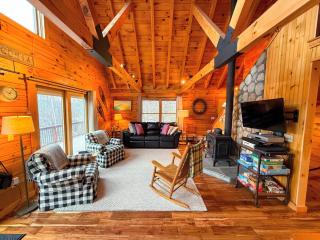 9N Mountainside Cabin in Franconia Heights with Stunning Views! - 2