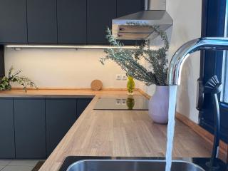 Maisonette with Stunning Terrace & Private Garage - By Solstad - Kavala - 4
