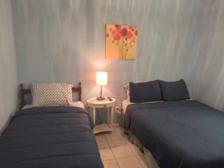 SW201 LUXURIOUS CONDO 3 minute walk to beach access - South Padre Island - 4