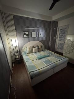 The Budget Room- With Washroom & Kitchenette - New Delhi - 4