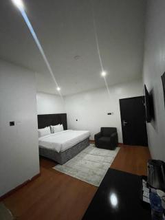 PEPE Suites - - 9