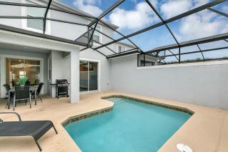 Story Lake Resort: Dream Getaway w/ Pool & Designer Interiors! - Kissimmee - 1