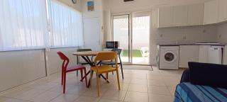 GITE MEUBLE POUR 1,2,3,4 PERS AVEC PISCINE à PARTAGER - Agde - 1