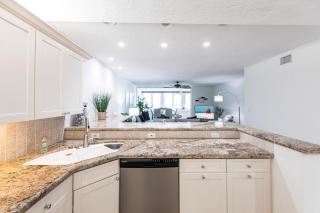 1080-807 Spectacular Beach View - Sarasota - 3