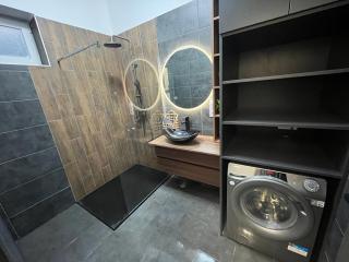 Brothers House - 2