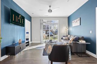 IRIE Living 2BD Comfy Grand Park King Bed - Westfield - 8