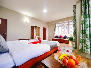 Jo'stel ThinOng's HomeStay - Near MG Marg - 9