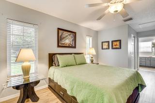 Walk to Boat Ramp Dunnellon Home with Private Yard! - Dunnellon - 1
