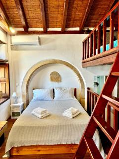 Ypatia Cozy Castle Suite Apartment with Loft - Monemvasia - 8