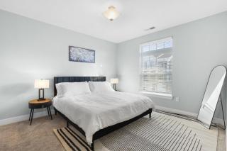 IRIE Living Divine Suite Grand Park with King Bed and Pool - Westfield - 8