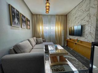 High-End Cozy and Modern Studio - 2