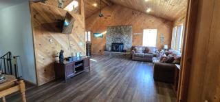 Santa Fe Getaway- Pet friendly 5 bedroom with Hot Tub and Pool Table - Oakland - 5