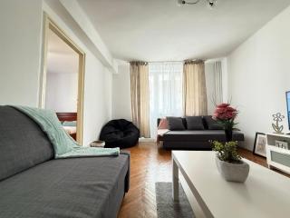 Planet Nine Apartment - 6