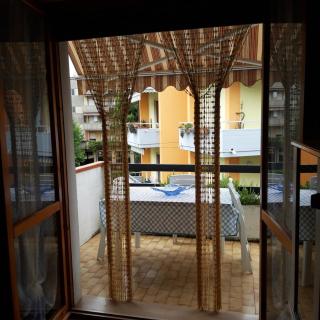Casa nel verde vicina al mare - 1