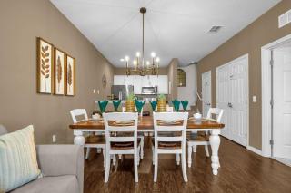 Dluxx Perfect Townhouse next to Disney Parks 3204 - 5