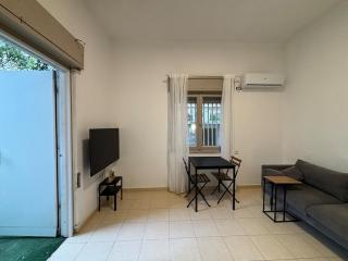 Geula Beach- 1Bedroom Seaside Apartment By Vacay - Tel Aviv - 7