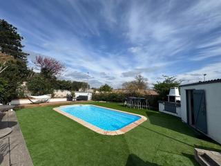 Maison 3 chambres, piscine privée terrain de pétanque - Carcassonne - 0