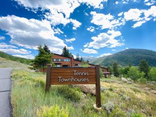 Tennis Townhomes 1314 by SummitCove Lodging - 4