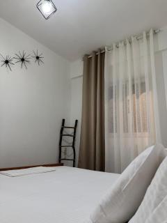Kenza Apartments - Saranda - 6