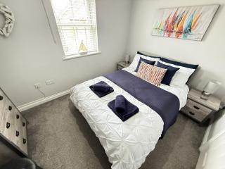 The Puffin Pad - Part of the The Bay Filey Holiday Village with pool, gym and direct beach access, pub, restaurant, tennis and meadows walks - 1