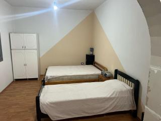 Elvis B&B - Berat - 8