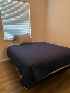 Spacious home in Hughson - - 3
