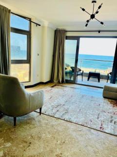 ALEX HOMES - Gleem Luxury Apartments with Direct Sea View - 9