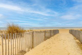 200 Feet to Beach Inviting Condo in Ocean City! - 9