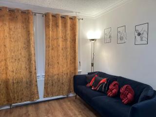 Private main door Two Bedrooms Apartment - Edimburgo - 4