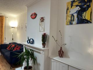Private main door Two Bedrooms Apartment - Edimburgo - 6