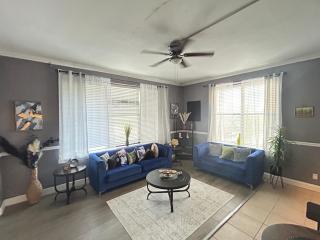 Suspence Property - Jacksonville - 4