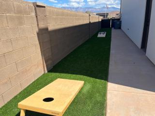 Luxury Home Near Sand Hollow - 9