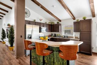 5BR Cottage w Pool & Hot Tub Near Disney - 3