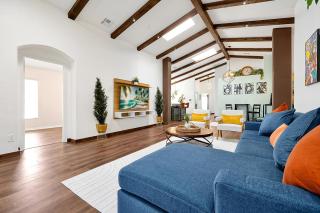 5BR Cottage w Pool & Hot Tub Near Disney - Kissimmee - 9