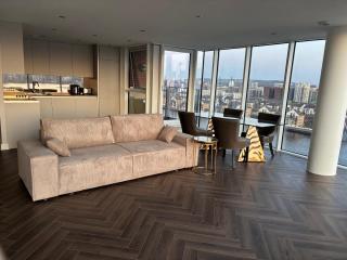 Excel Luxury Apartment with amazing view - London - 9