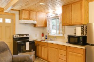 Hike, Ski and Sip Arnold Cabin 4 Mi to State Park! - Arnold - 4