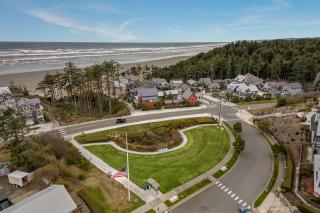 Forest Moon by Seabrook Hospitality - 3