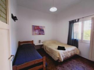 Habitación en departamento de artistas en el corazón de Mendoza - Mendoza - 3