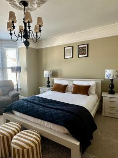 Charming city home free parking - 9