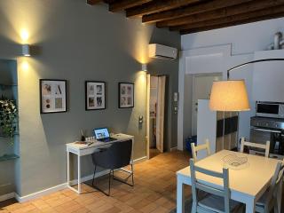 Navigli Darsena - Luxury Apartment with balcony - Milan - 9
